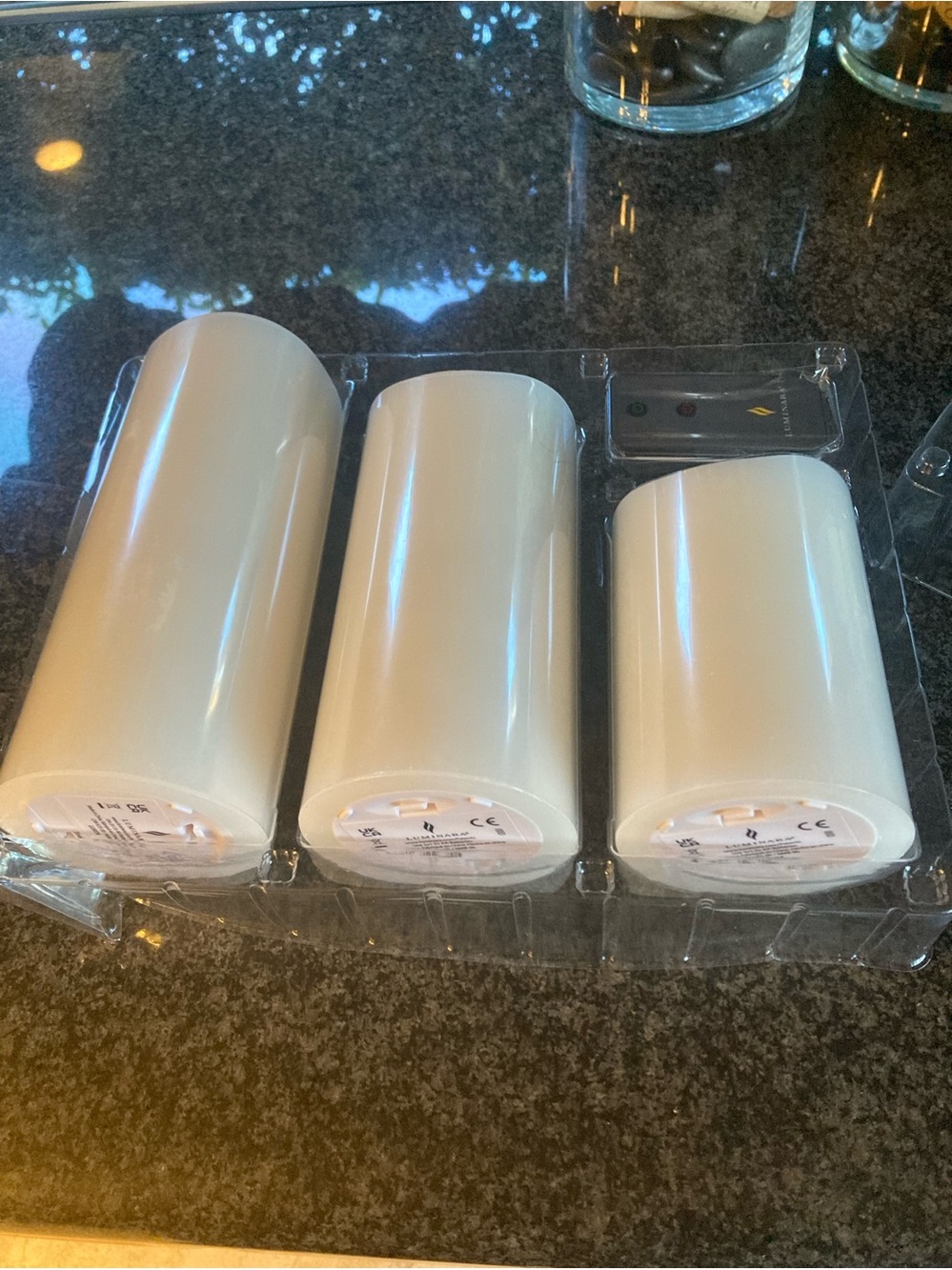 Luminara set of 3 candles. Batteries not included. New in box. - Picture 3 of 12